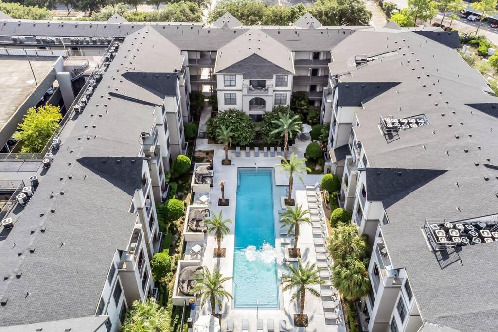 ヒューストンChic Retreat-Walk To Nrg-Poolアパートメント エクステリア 写真
